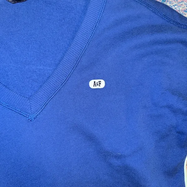 Abercrombie Sweater - Image 4