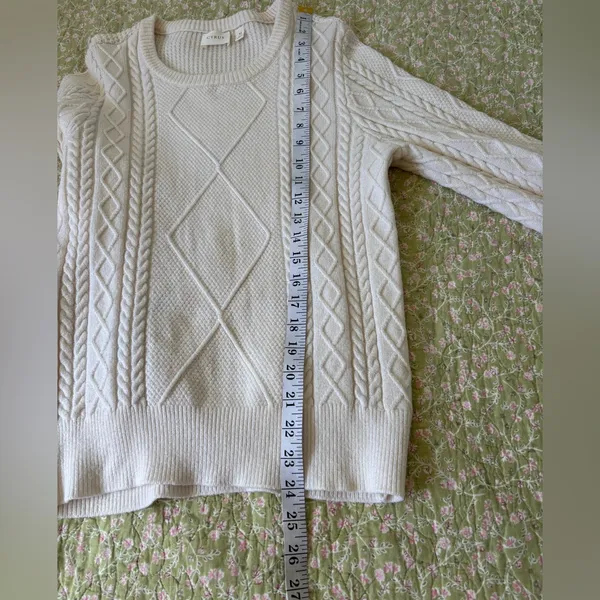 Cyrus Cream Cable Knit Sweater Ivory Size M Academy Preppy - Image 4