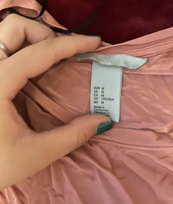 Silky Pink Shirt Size M - Image 4