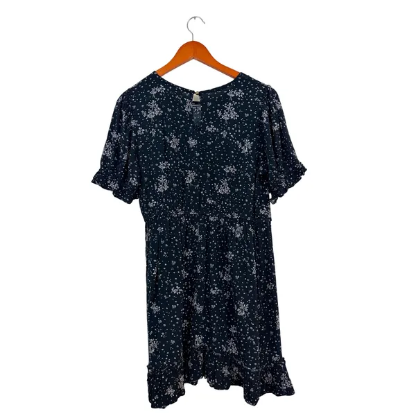Rewind Womens L Black White Ditsy Floral Ruffle Hem Short Sleeve Mini Dress - Image 2