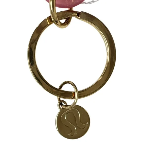 Lululemon Diamond-Shaped Hotel Keychain Dahlia Mauve / Gold - Image 7