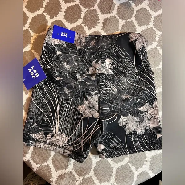 JoyLab NWT Floral Active Shorts activewear athleisure bike gym workout summer - Image 3