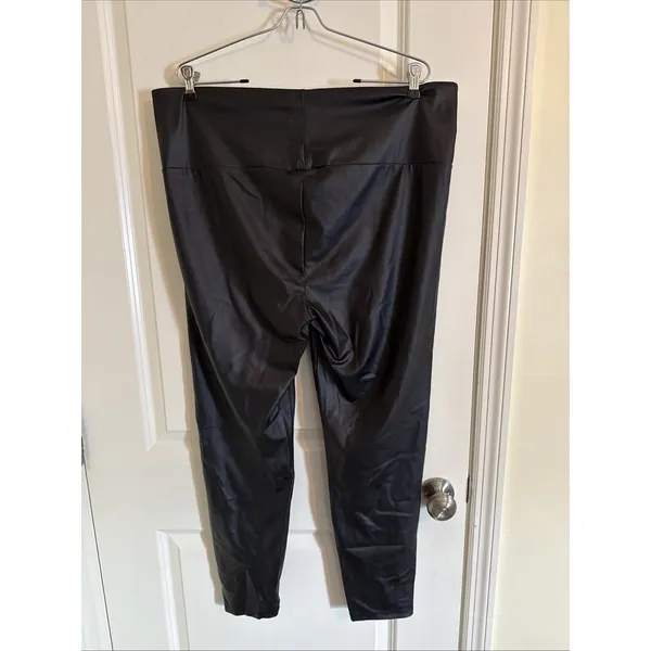Women's Madeline & Monroe Black Stretch Pleather‎ Pants 3XL - Image 2