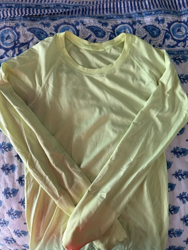 Lululemon Long Sleeve Swiftly Tech  - Image 2