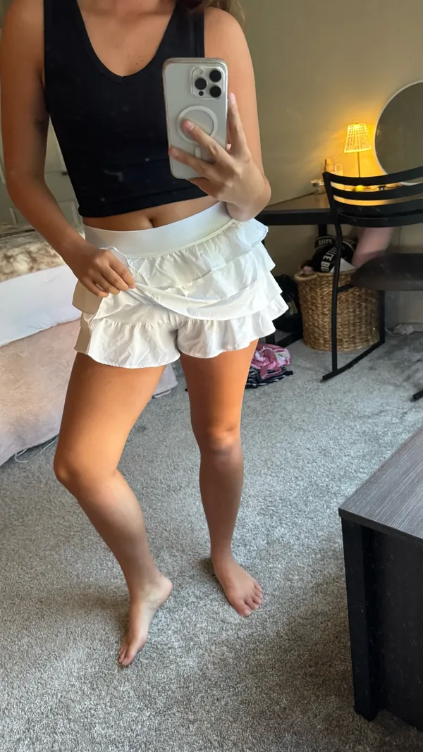 Aerie White Skirt/shorts - Image 10