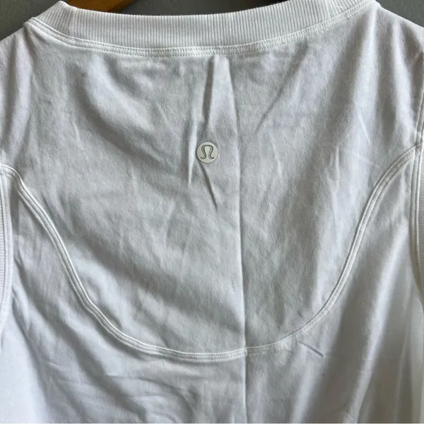 Lululemon Cinch it Up Tank Top White Size 6 Sleeveless Shirt - Image 7