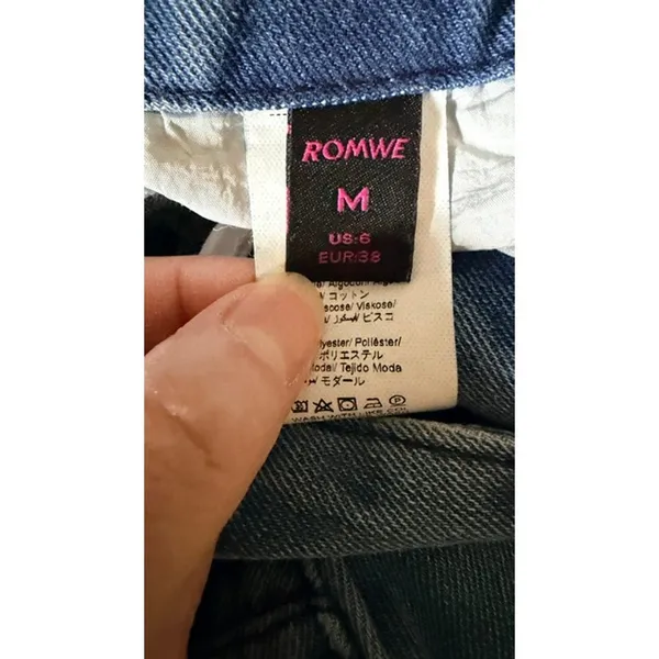 ROMWE Women’s Star Patchwork Denim Shorts Blue Raw Hem Size Medium Jorts - Image 5