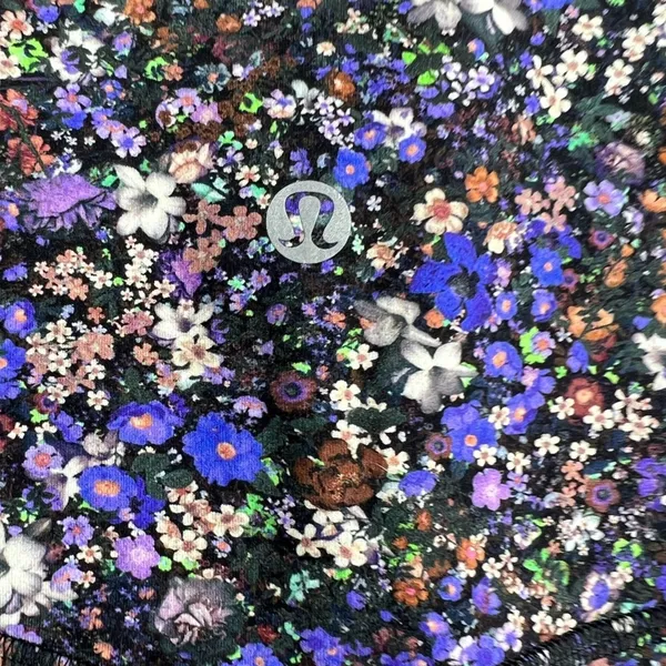 Lululemon‎ Align Bike Shorts Flower Burst Multi Floral Womens Sz 6 - Image 5