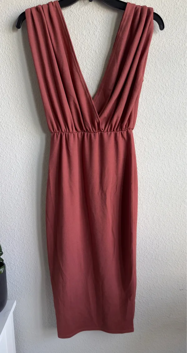 Dusty Rose Deep V Neck Midi Dress Size 6 - Image 2