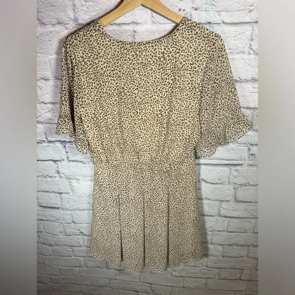 Loveriche‎ animal print swing dress tan/brown womens size medium short sleeve - Image 6