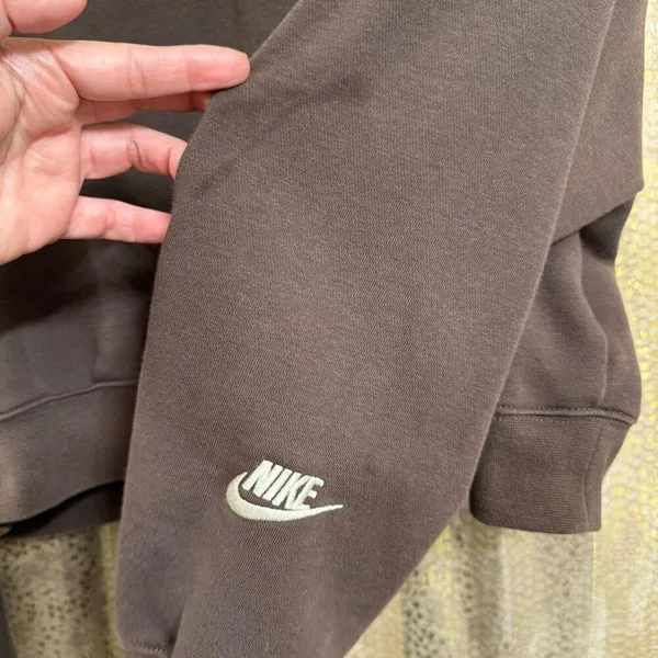 Nike Women's Sportswear Club Fleece Oversized Cropped Hoodie Brown Large - Image 7