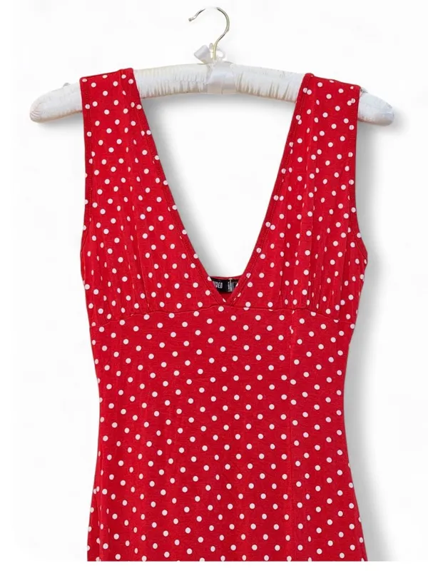 Missguided Women’s Red Sleeveless V-Neck Polka Dot Deep Plunge Slit Maxi Dress 4 - Image 6