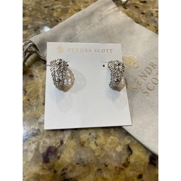 Kendra Scott Krista Lace Huggie Earrings Silver Filigree Openwork NWOT - Image 7
