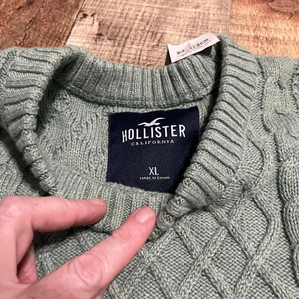 Hollister NEW Women's Green Cable Knit Crewneck Sweater Sz XL Fisherman Classic - Image 4