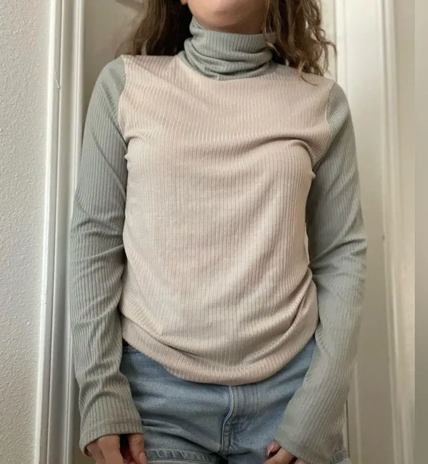 Madewell ribbed turtleneck sweater size large colorblock in green/cream - Image 3