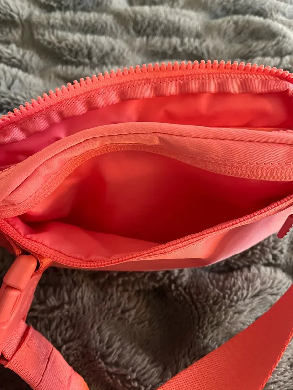 Lululemon Belt Bag - Image 5