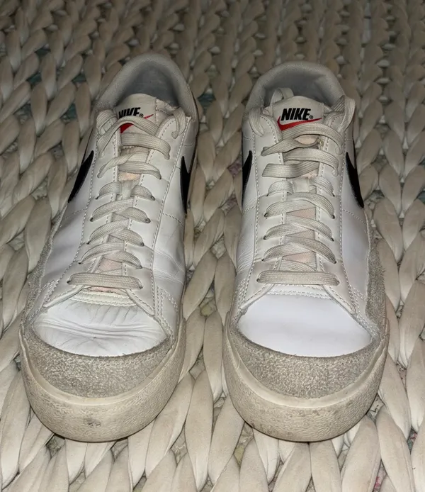 Nike Sneakers - Image 5