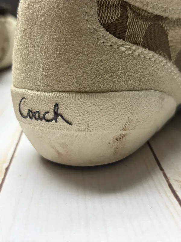 Coach Beyla Tan and Brown Signature Canvas & Suede Sneakers Size 7.5 - VINTAGE - Image 9