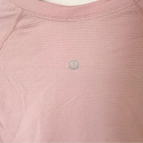 Lululemon Swiftly Tech Cropped Short Sleeve Shirt Sz 8 - Image 3
