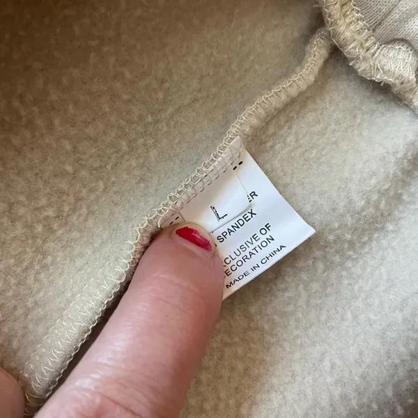 Amazon beige sweatshirt/pants set - Image 13