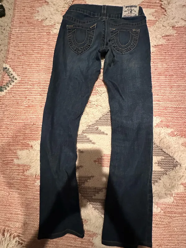 True Religion Dark Wash Bootcut Jeans size26 insean 27.5 in - Image 2
