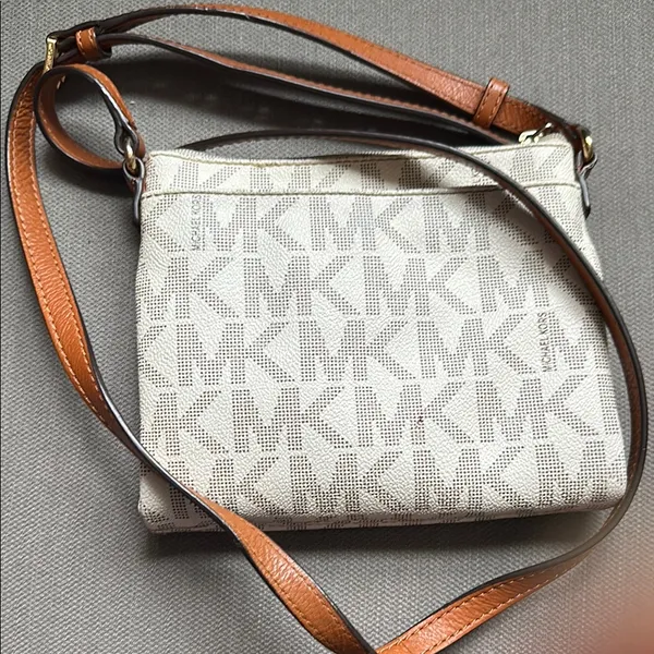 Michael Kors Cream and Brown Crossbody Bag - Image 2