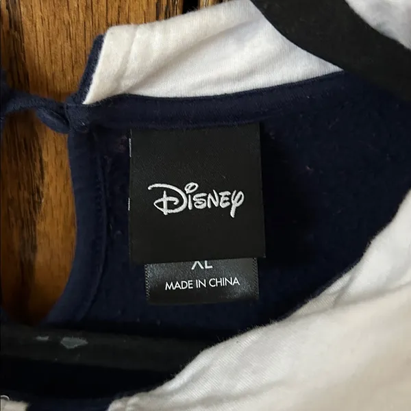 BOXLUNCH Disney Minnie Mouse Golf Collared Women's Crewneck Sweatshirt XL‎ - Image 4