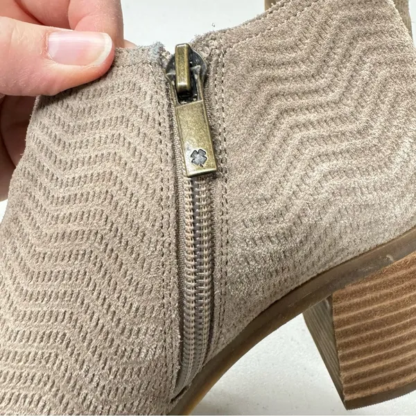 Lucky Brand Taupe Leather D’orsay Ankle Boots Booties Western Style 7.5 Parnesa - Image 6