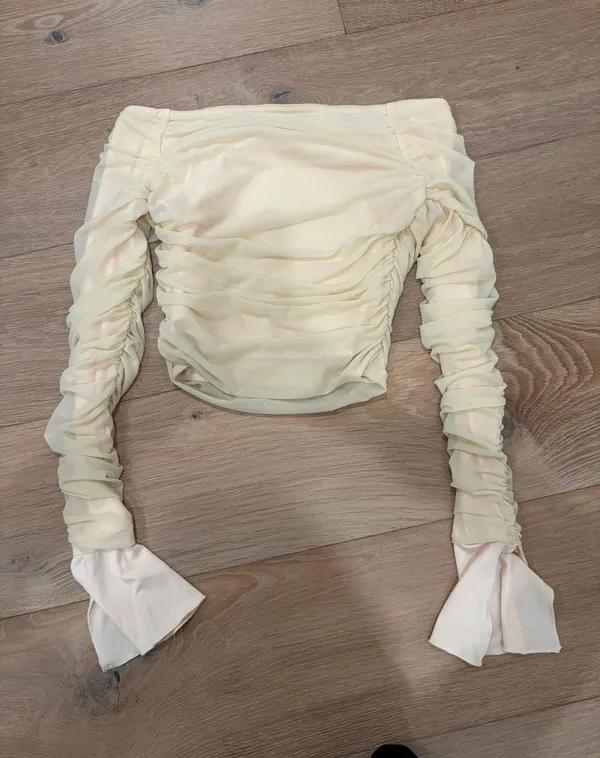 Princess Polly off the shoulder mesh size 2 (small) - Image 2