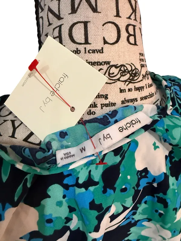 NWT Fraiche by J Blue Floral Maxi Dress Size Medium Faux Wrap Elastic Waist - Image 3