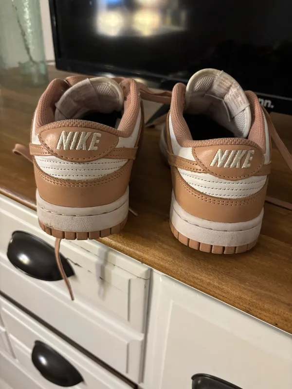 Nike Jordan dunks - Image 2
