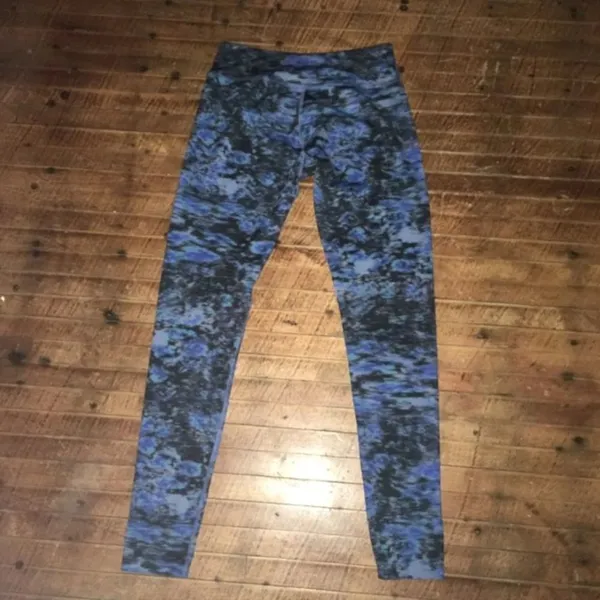 Beyond Yoga Dawn to Dusk 7/8 blue workout leggings - Image 3