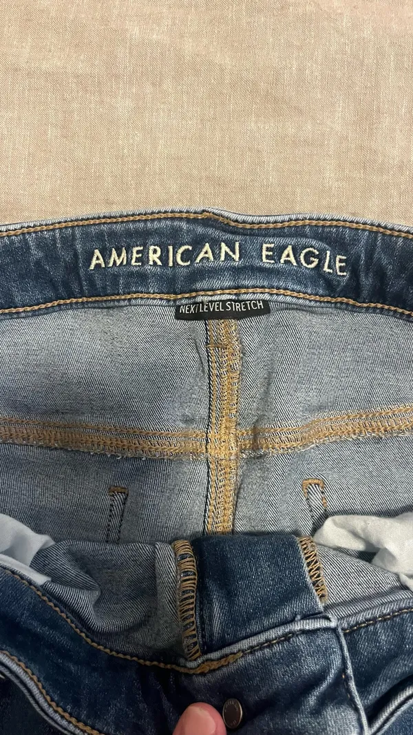 American Eagle Jeans - Image 3