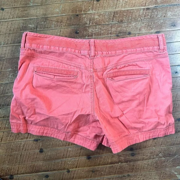 Athleta pink lightweight flowy sporty Athleisure shorts - Image 4