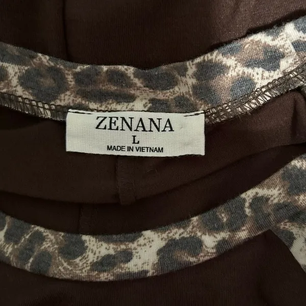 Zenana Women's Brown Animal Print Short Sleeve‎ T-Shirt with Front Pocket Size L - Image 3