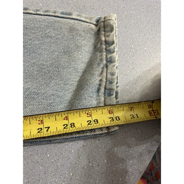 Vintage 90 Levis 550 Relaxed Fit Tapered Leg Jeans Light Wash Made in USA Size 9 - Image 12