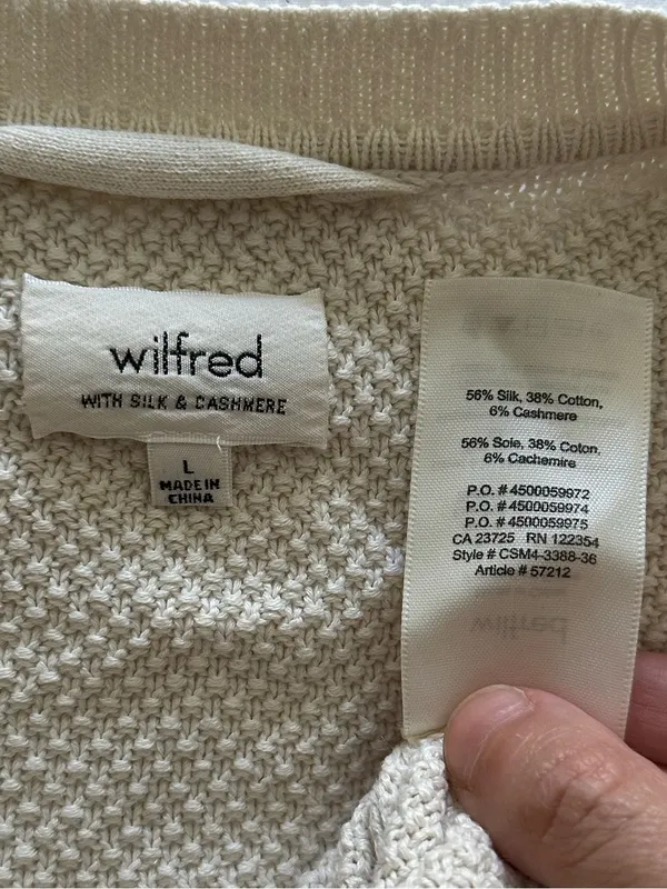 Aritzia Wilfred Cream Silk and Cashmere Blend V-Neck Sweater Size Large - Image 3