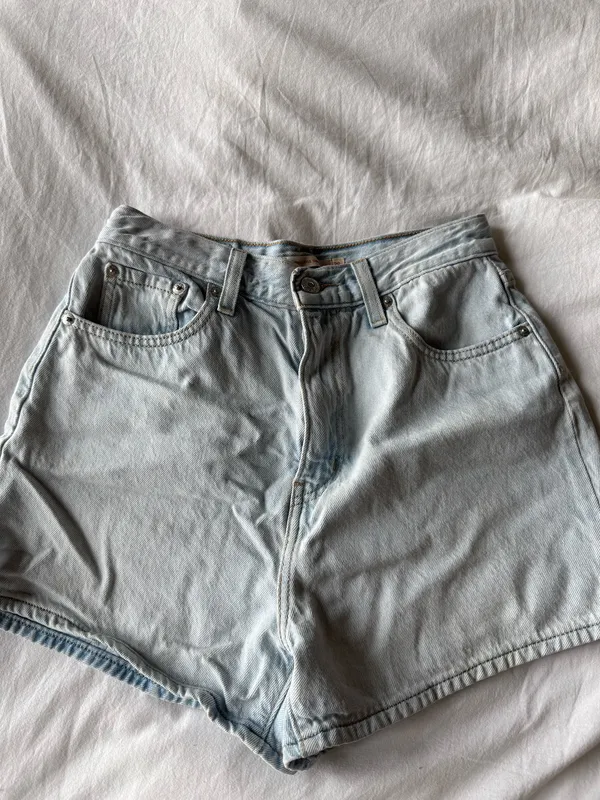 Levi’s High High-Rise Loose Shorts - Image 4