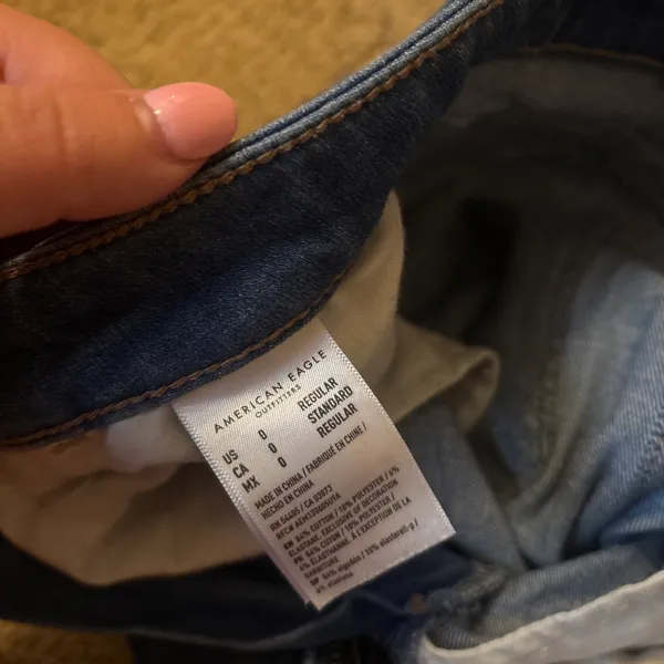 American Eagle Jeans - Image 3