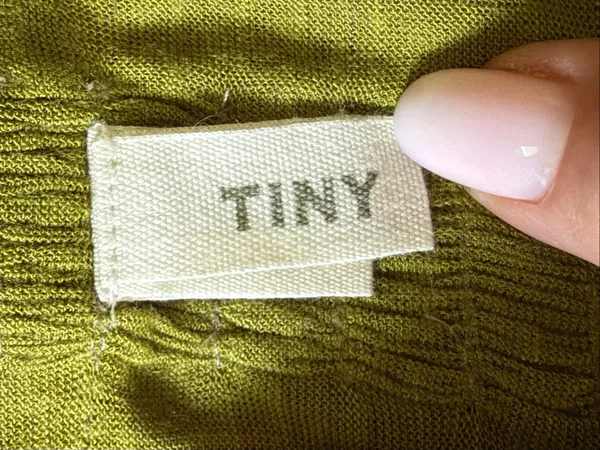 TINY Anthropologie Olive Green Embroidered Roll Tab Tunic Blouse S - Image 3
