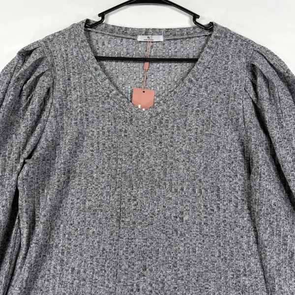 Womens Gray Ribbed Knit V-Neck Puff Sleeve Blouse Size Large NWT Grandmacore Top - Image 4
