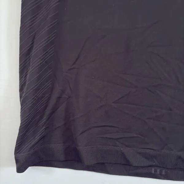 Patagonia‎ Womens Activewear Short Sleeve Black Basic pullover Activewear Medium - Image 3