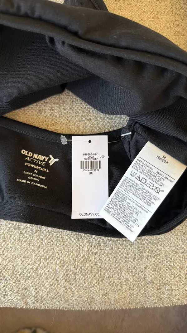 Old Navy Powerchill Sports Bra - Image 4