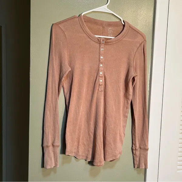 Aerie Women's Size Small Real Soft Button Front Henley Top Beige Tan Ribbed Long - Image 2
