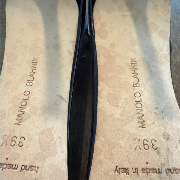 Manolo Blahnik Patent Leather Ankle Strap Heels Size 39.5 Black - Image 10