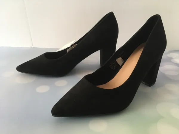 Black Heels, Size 7 1/2 - Image 2