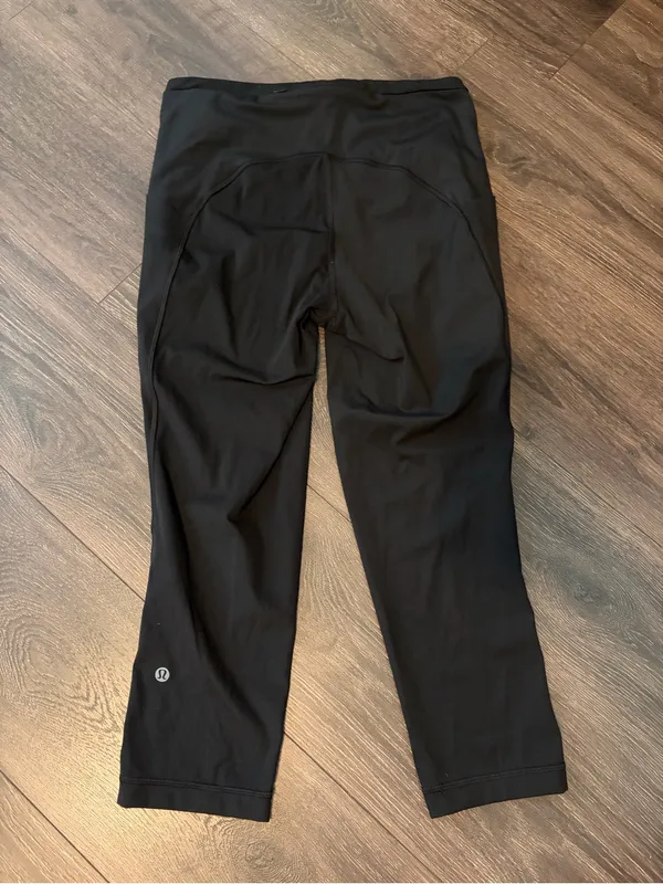 lululemon athletica Black Cropped Leggings 8 - Image 2