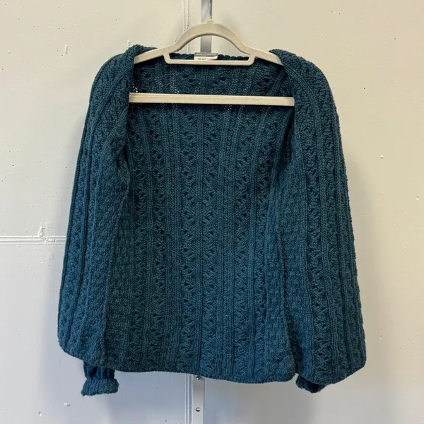 Carraig Donn Irish Merino Wool Cable Knit Cardigan Teal Blue XS Made in Ireland - Image 3