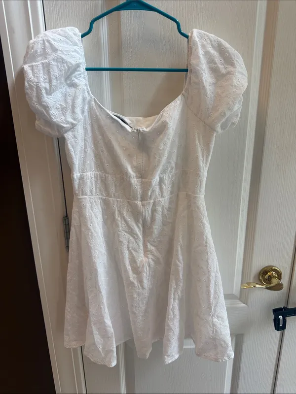 Lulu's White Eyelet Puff-Sleeve Peplum Top - Image 2