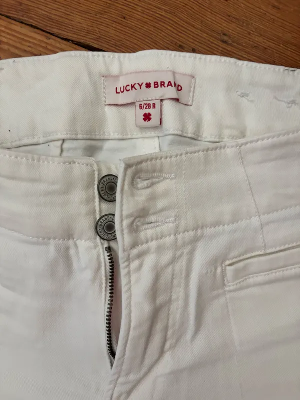 Lucky Brand Women’s Cream/Off-White Flare Jeans - Image 3